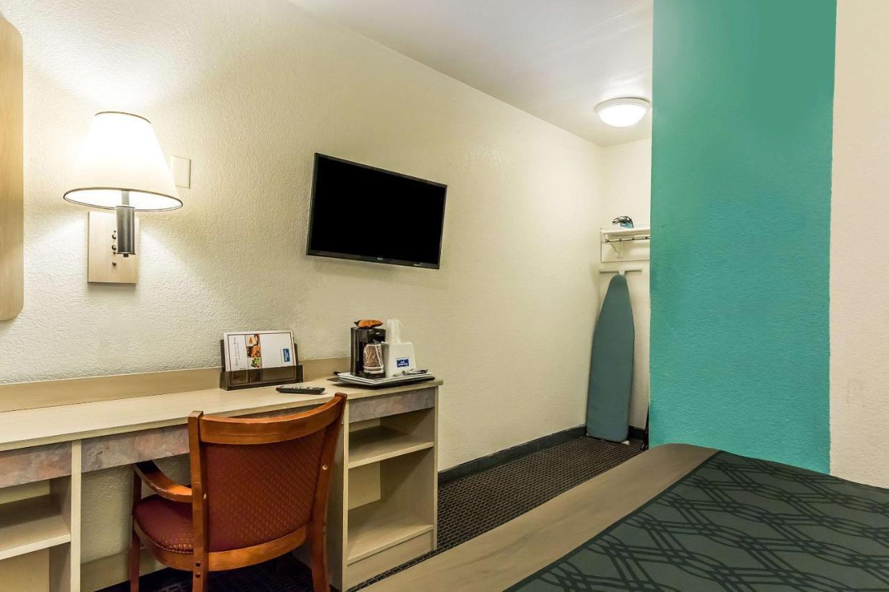 Rodeway Inn Nashville Bagian luar foto