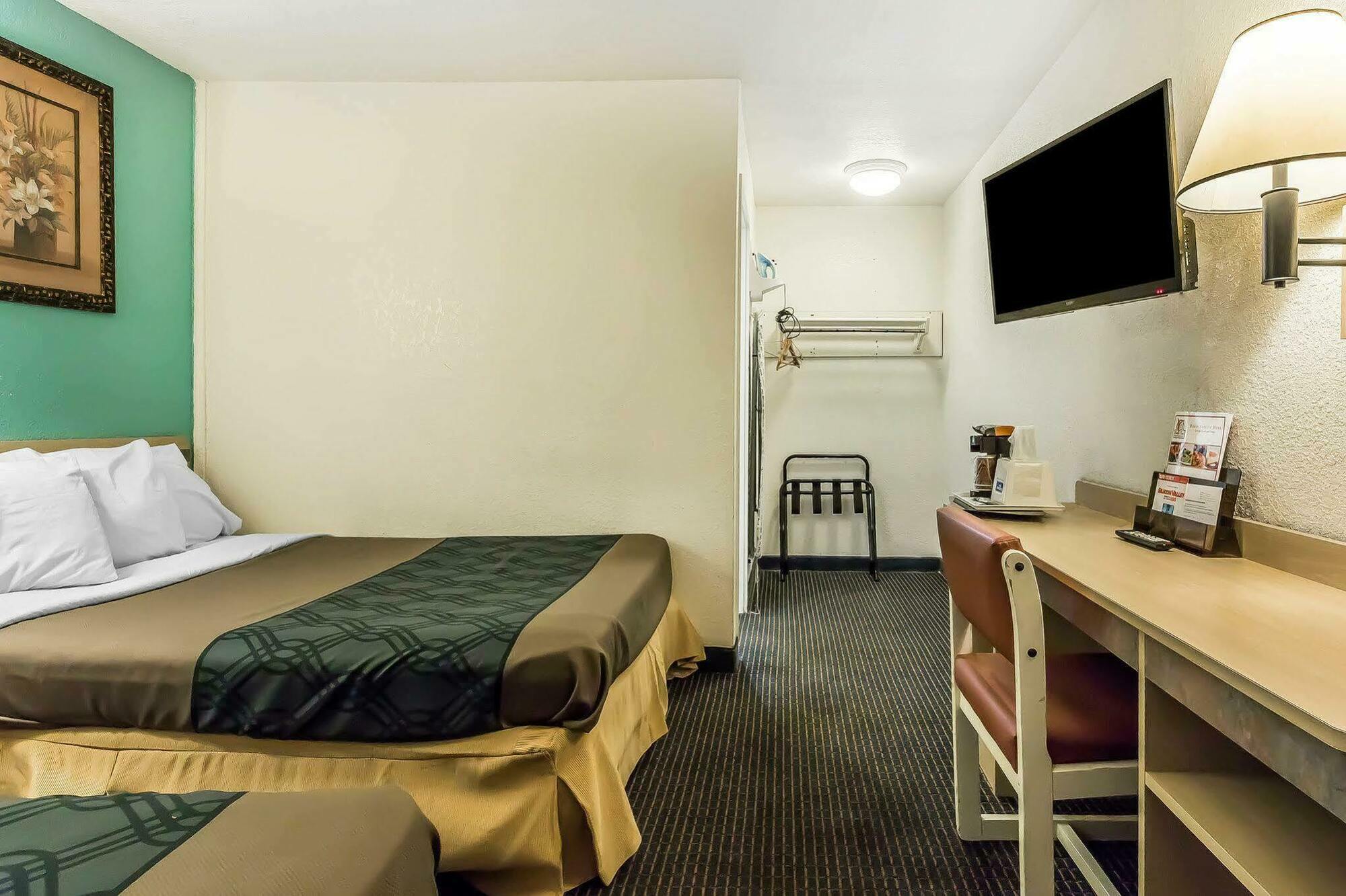 Rodeway Inn Nashville Bagian luar foto