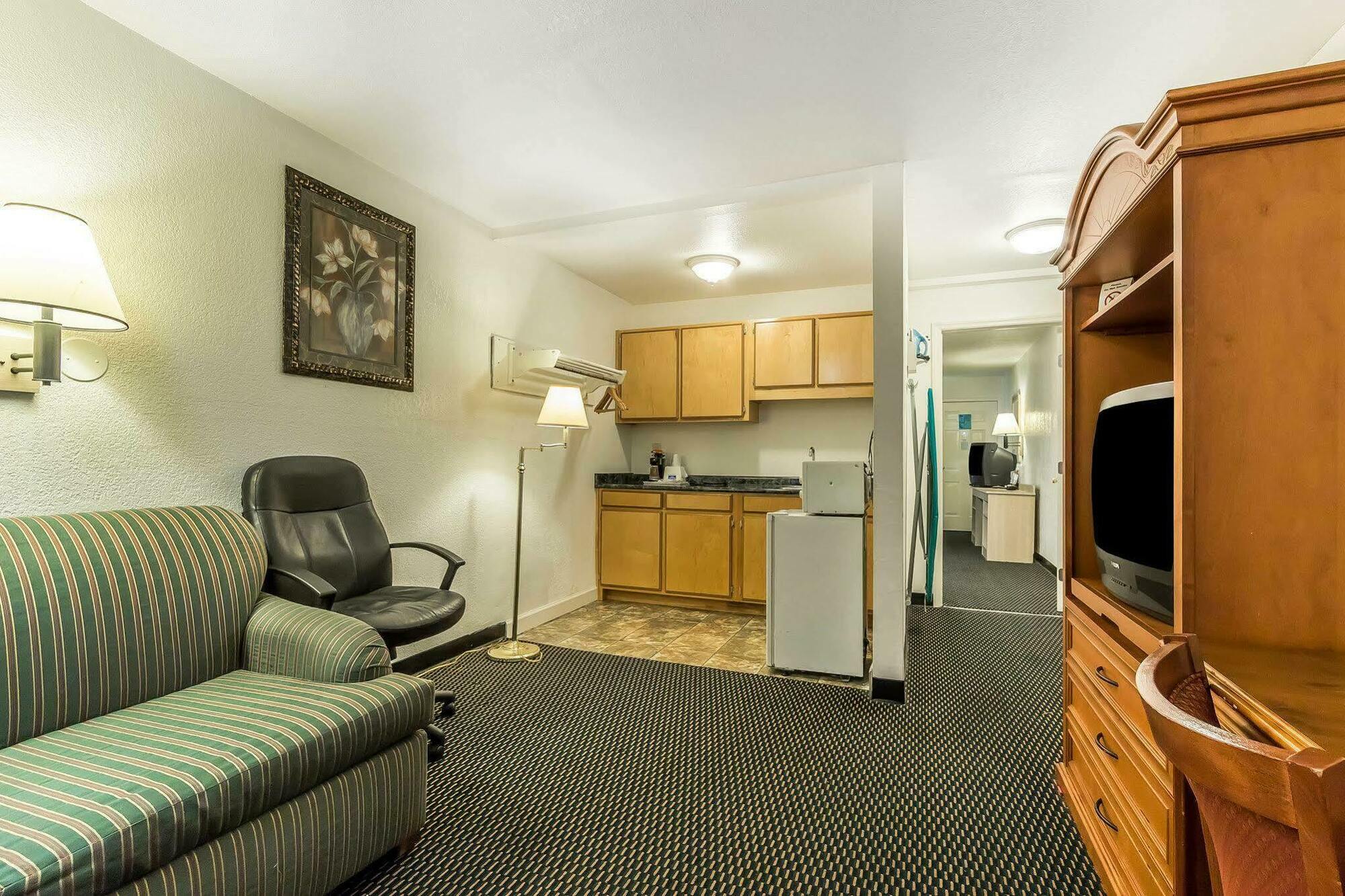 Rodeway Inn Nashville Bagian luar foto