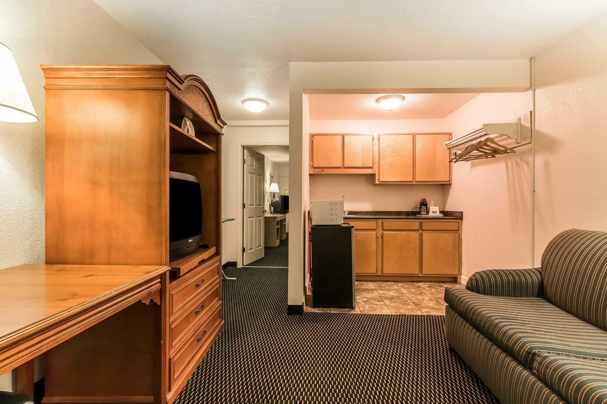 Rodeway Inn Nashville Bagian luar foto