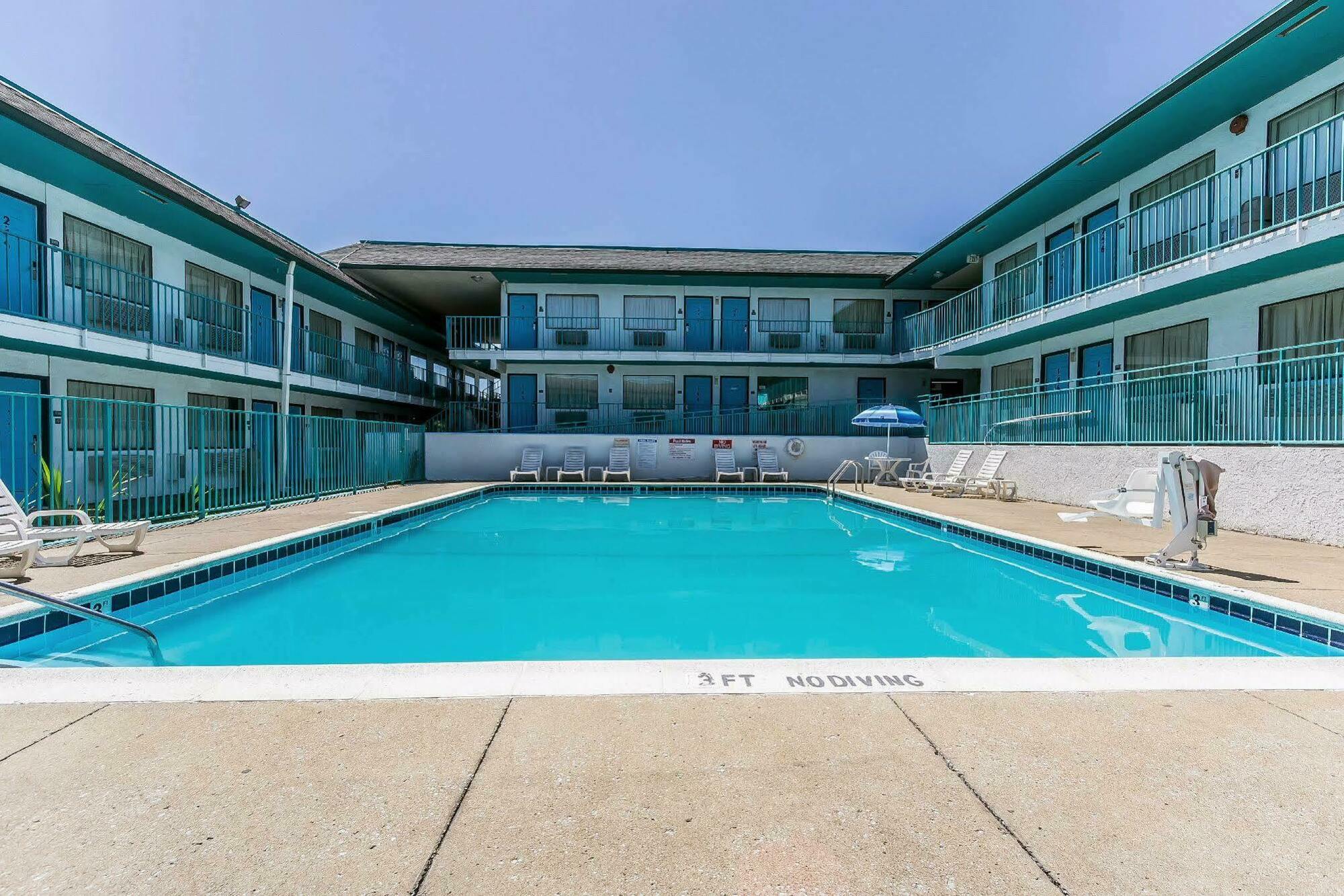 Rodeway Inn Nashville Bagian luar foto